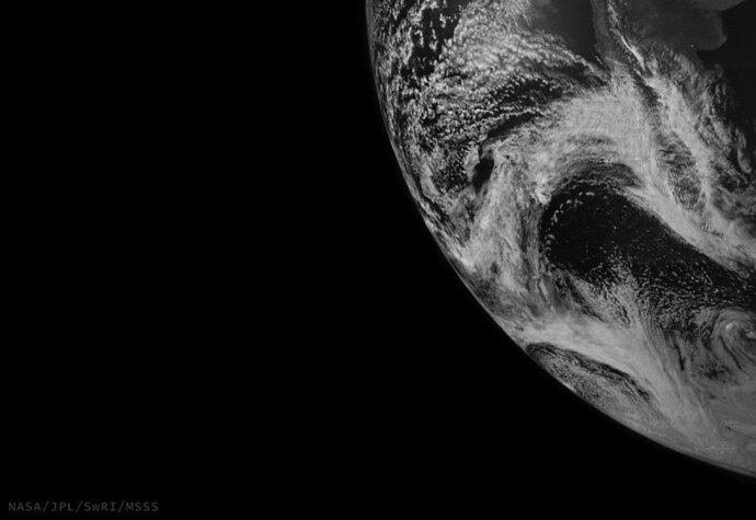 Juno_Spacecraft_Sends_Back_A-8392ea16dee77f64605dc2c0c11d8876