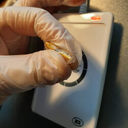 NFC-Payment-Implantat-P1-I-am-ROBOT