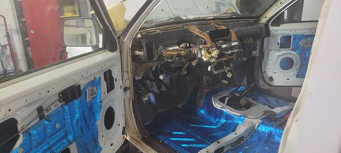 Car_disassembled